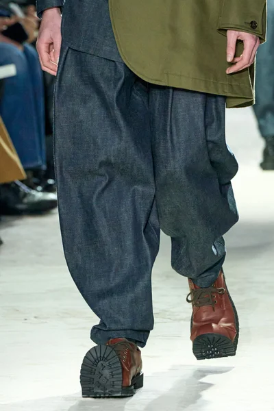 Look 101